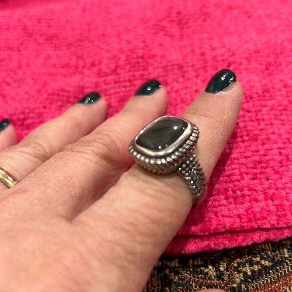 Vintage Ring - Picture 1 of 8